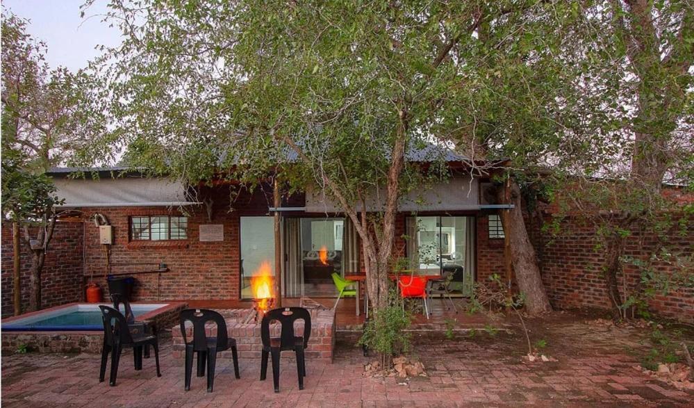 Kruger Wild Dog Inn Marloth Park Exterior photo